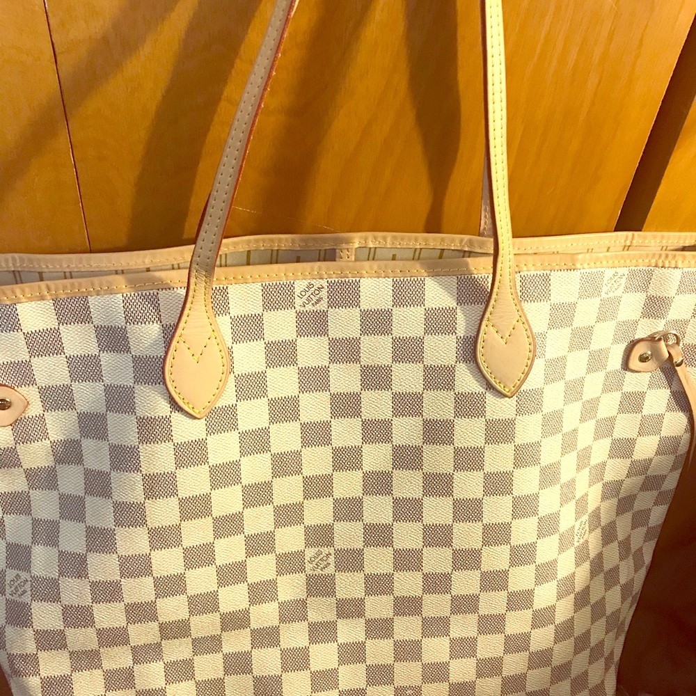 Louis Vuitton neverfull Handbag